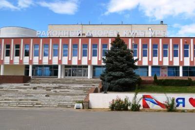 Под Волгоградом капремонт районного ДК уже выполнили на 70% - volg.mk.ru - Волгоград - Волгоградская обл.