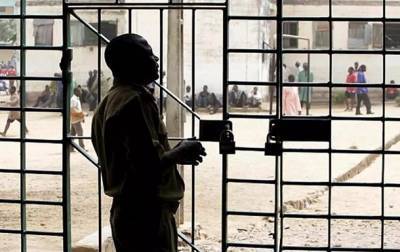 В Нигерии 837 задержанных сбежали из исправительного центра - korrespondent.net - Украина - Нигерия - Нападение