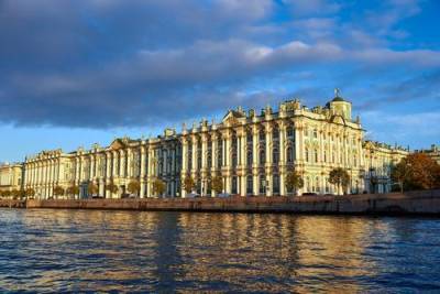 Александр Беглов - В Санкт-Петербурге ужесточили ограничения по коронавирусу с 30 октября по 7 ноября - argumenti.ru - Россия - Санкт-Петербург - Петербург