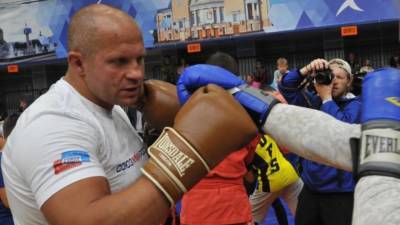 Емельяненко одержал победу над американцем Джонсоном на турнире Bellator - inforeactor.ru - Ирландия