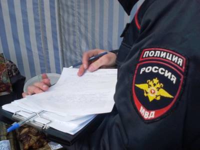 Наказанный за жарку сосисок на Вечном огне житель Чувашии наехал на авто на полицейского - rosbalt.ru - Россия - респ. Чувашия - Чебоксары