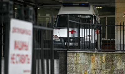 Анатолий Локоть - Мэр Новосибирска Локоть попал в больницу с коронавирусом - newzfeed.ru - Россия - Новосибирск - Новосибирская обл.