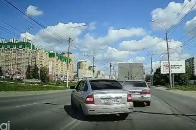 На 5 тысяч рублей ГИБДД оштрафовала водителя «Лады» за выезд на встречную - omsk.mk.ru