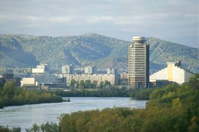 Одну из пропавших в Красноярске школьниц нашли - lenta.ru - Красноярский край - Красноярск