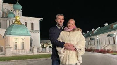 Анастасия Волочкова - Анастасия Волочкова увезла нового жениха Володю в монастырь - 5-tv.ru - Московская обл. - Иерусалим