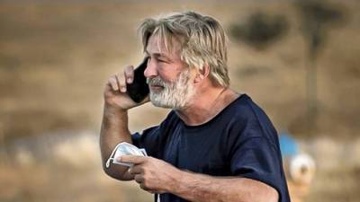 Алек Болдуин - Израильский специалист по оружию про выстрел Алека Болдуина: "Это не случайность" - vesty.co.il - Израиль
