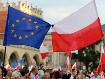 Матеуш Моравецкий - Польша не собирается выходить из ЕС на фоне правового спора с Брюсселем - unn.com.ua - Украина - Киев - Англия - Польша - Варшава - Брюссель