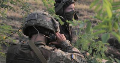 Российские наемники четыре раза обстреляли украинских военных на Донбассе - prm.ua - Украина - Светлодарск