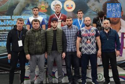 Дагестанские борцы завоевали свыше десяти медалей на всероссийском турнире - mirmol.ru - Краснодар - респ. Дагестан