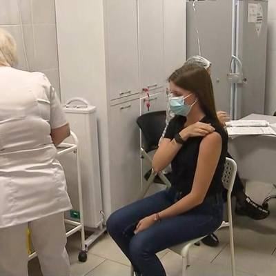 Крымчане начали массово вакцинироваться от COVID-19 - radiomayak.ru - Крым