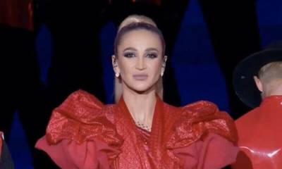 Ольга Бузова - «Позор России!»: Бузова спела «Катюшу» на открытии Чемпионата мира по боксу в Сербии - bloknot.ru - Россия - Сербия - Белград