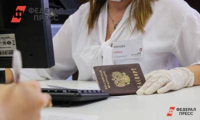 Омичке из бочки помогли переехать в квартиру: что известно к этому часу - fedpress.ru - Москва - Омск