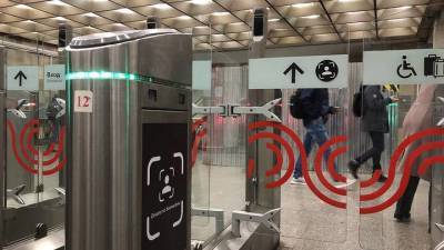 Москвичам объяснили принципы работы Face Pay в четырех простых шагах - vm.ru - Москва