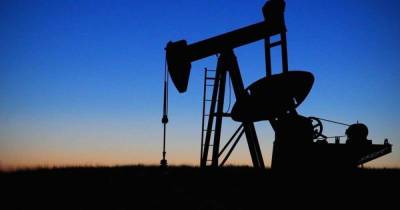 Выкачать больше: В России предложили доработать технологию нефтедобычи - ren.tv - Россия - Тюмень