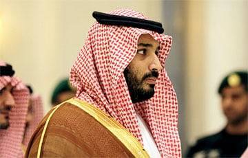 Мухаммед Бин-Салман - Newsweek: Саудовский кронпринц хотел убить короля кольцом с ядом из России - charter97.org - Россия - Украина - Белоруссия - Канада