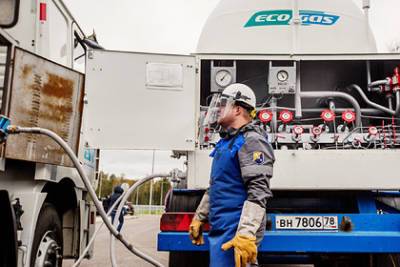 Елена Бурмистрова - В «Газпроме» оценили перспективы отказа от газа - lenta.ru