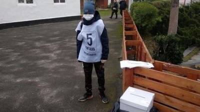 «Слуга народа» до сих пор не подала отчет о расходах на всеукраинский опрос Зеленского – КИУ - hubs.ua - Украина