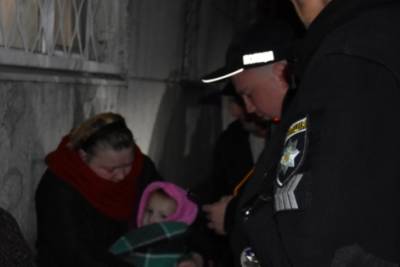 Бойцы ГСЧС спасли трехлетнего мальчика из горящей квартиры в Одессе - rupor.info - Одесса - Одесская обл.