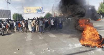 Абдель Фаттах Аль-Бурхан - В Судане военные распустили правительство. На улицах продолжают стрелять, введено чрезвычайное положение - focus.ua - Украина - Судан - г. Хартум