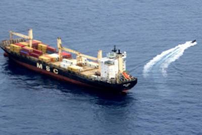Российские моряки спасли судно из Панамы от захвата пиратами - mk.ru - Россия - Панама - Республика Панама