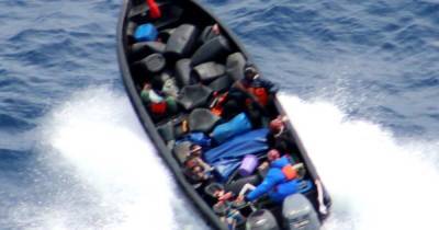 Опубликованы кадры со сбежавшими от морпехов РФ пиратами в Атлантике - ren.tv - Россия - Панама