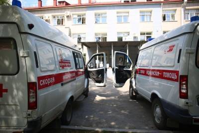 Иркутский главврач предложил непривитым «помирать дома». В минздраве объяснили его слова - znak.com - Иркутская обл. - Иркутск