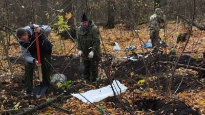 Под Воронежем подняли из-под земли разбившийся в годы войны истребитель ЯК-1 - vestivrn.ru - Воронеж - Воронежская обл.