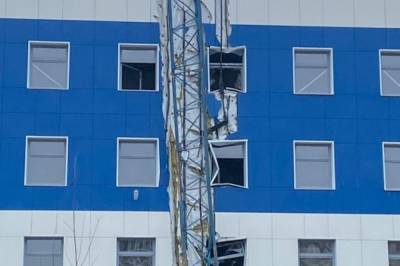 В Хабаровске при падении крана пострадало два человека - hab.aif.ru - Хабаровск