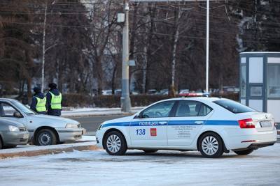 «Вывезли на тракторе». В Челябинской области у предприятия украли 8 тонн льна - znak.com - Россия - Челябинская обл.