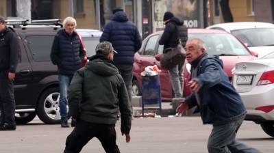Воронежские таксисты пообещали избить уводящего клиентов блогера-пранкера Вову Бороду - vestivrn.ru - Россия - Воронеж