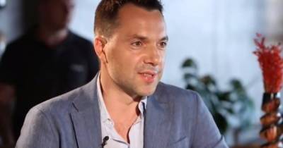 Алексей Арестович - В Совфеде РФ сказали, почему не воспринимают заявление Арестовича о "ракетах Киева на Москву" всерьез - dsnews.ua - Москва - Россия - Украина - Киев