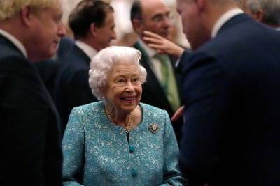 Елизавета II - Британская королева провела первые аудиенции после многодневной болезни - lenta.ru - Южная Корея - Англия - Швейцария - Ирландия
