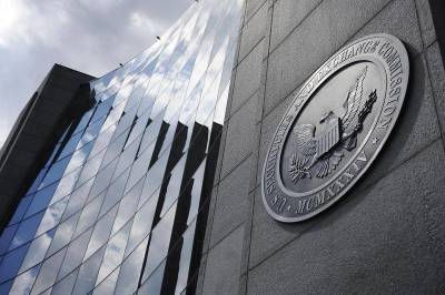 Джером Пауэлл - Гэри Генслер - Минфин США разъяснит полномочия SEC по стейблкоинам - smartmoney.one - США - Reuters