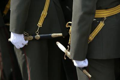 Владимир Путин - Василий Пискарев - Сергей Горбачев - Госдума вернула офицерские кортики ветеранам флота РФ - politnavigator.net - Россия - Севастополь