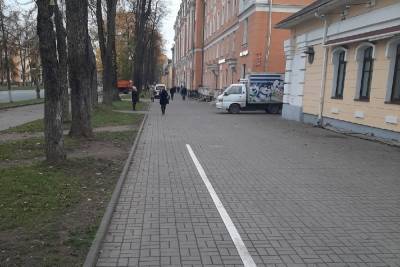 Фотофакт: псковичей удивила «оборвавшаяся» велодорожка - mk-pskov.ru - Псков