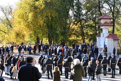 В Молдавии открыли памятник воевавшим на стороне нацистов румынам - lenta.ru - Молдавия - Германия - Румыния