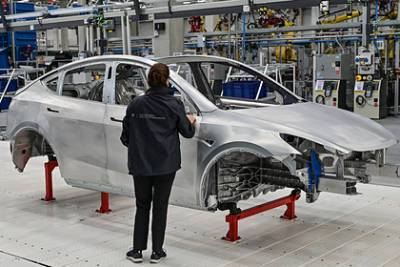 Tesla предсказали крах - lenta.ru - США