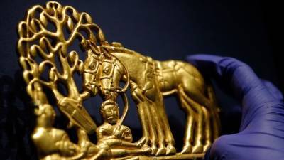 Суд в Амстердаме постановил вернуть золото скифов из крымских музеев Украине - golos-ameriki.ru - Россия - Украина - Киев - Крым - Голландия - Амстердам