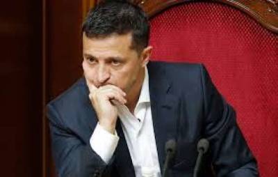 Владимир Зеленский - В Украине незаметно прошла годовщина «референдумного пшика» Зеленского - lenta.ua - Украина