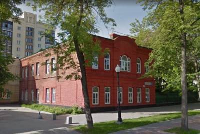 Павел Дацюк - Хоккеист Павел Дацюк купил особняк-памятник в центре Екатеринбурга - eburg.mk.ru - Екатеринбург