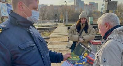 На ж/д переходе во время рейда в Красногорске выявили 16 нарушителей - runews24.ru - Красногорск