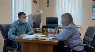 Депутат ЗС Евгений Сарсенбаев установит зимнюю горку в ангарском детсаду № 54 - runews24.ru - Ангарск