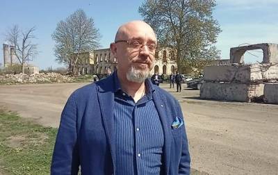 Давид Арахамия - Ирина Верещук - Алексей Резников - СМИ назвали кандидата на пост главы Минобороны - korrespondent.net - Украина - Минобороны