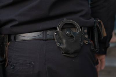 В Петербурге мужчина с молотком напал на автобус и погиб - mk.ru - Санкт-Петербург - район Красносельский, Санкт-Петербург