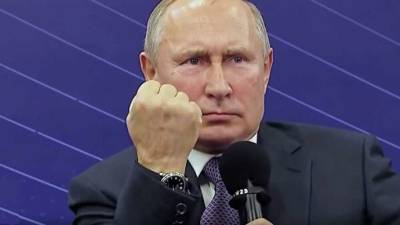 Владимир Зеленский - Дмитрий Песков - Кремль озвучил угрозы Зеленскому за «скифское золото» и Крым - lenta.ua - Россия - Украина - Крым - Амстердам