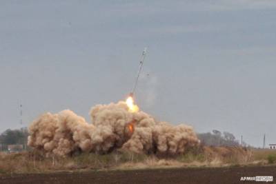В Украине проходят испытания новейшей ракетной системы (ФОТО) - enovosty.com - Украина - Киев - Одесская обл.