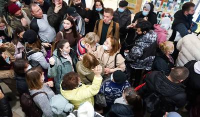 Фото дня: давка на пункте вакцинации в Екатеринбурге - newizv.ru - Екатеринбург - Кострома - city My