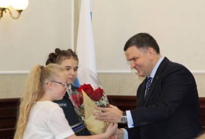 Сергей Перминов - Совет Федерации наградил юных ленинградцев, совершивших отважные поступки - online47.ru - Ленинградская обл.
