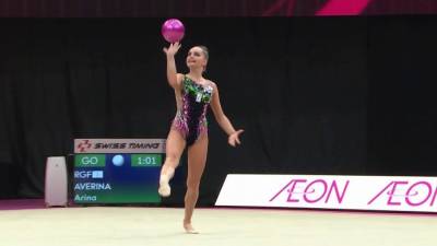 Владимир Путин - Дина Аверина - Гимнастка Дина Аверина завоевала сразу два золота и в 15-й раз стала чемпионкой мира - 1tv.ru - Япония