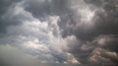 В США ураганный ветер оставил без электроснабжения около полумиллиона домов - newdaynews.ru - США - Англия - шт. Массачусетс - штат Род-Айленд - Джеймстаун